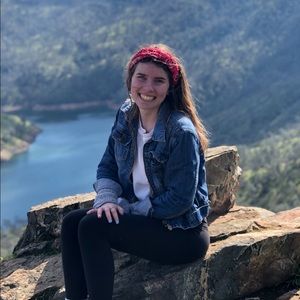 Meet your Posher, Catie